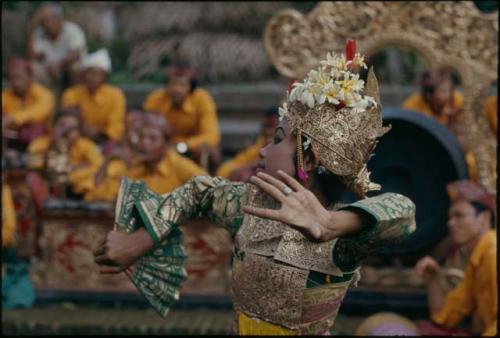 Legong dance