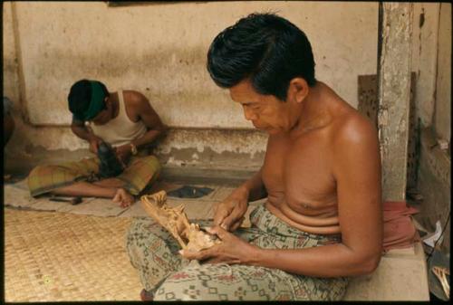 Wayan Ayun, sculptor