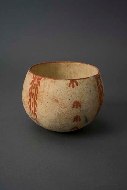 Pottery vessel