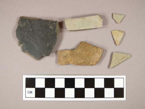 Raw material, slate and miscellaneous stone, fragments