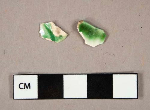 Ceramic, earthenware, pearlware, green shell edge, rim sherd