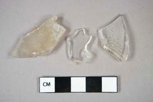 Glass, curved, clear (4), aqua (1), fragments