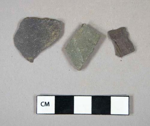 Non-cultural slate fragments