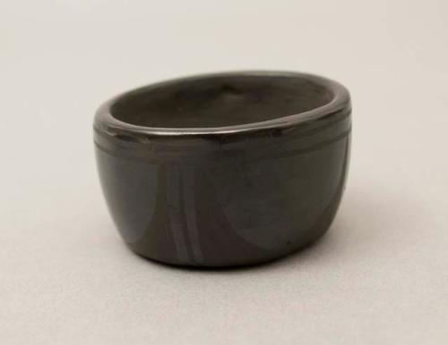 Miniature black-on-black bowl