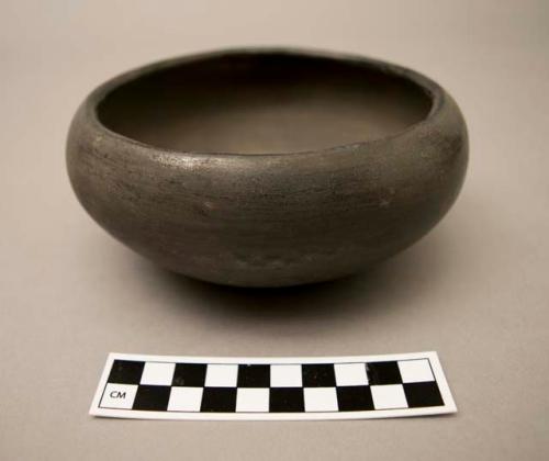 Blackware bowl, globular shape, burnished