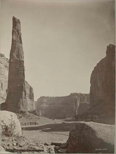 Powell Expeditions, De Chelly Monument in Canyon De Chelly