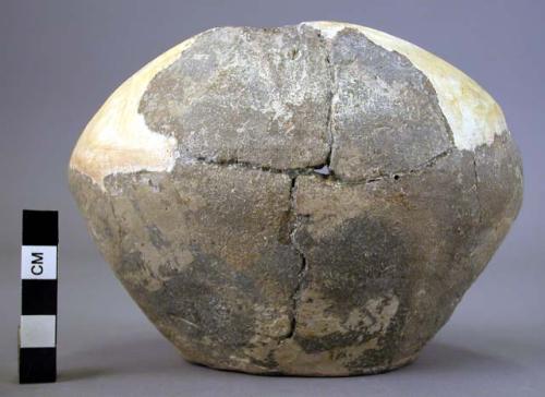 Pottery vessel, derivative of urn-form