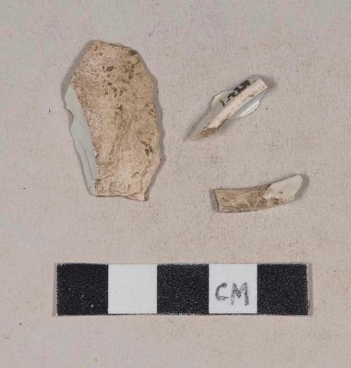 Undecorated pearlware base sherds