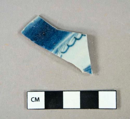 Ceramic, porcelain, English, blue and white, rim sherd