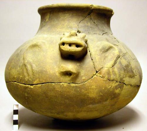 Earthen jar, animal form