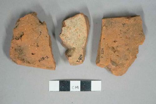 Red ceramic rooftile fragments, visible temper