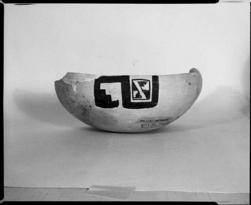 Photograph and negative of painted ceramics from the Jeddito Expedition, page 10