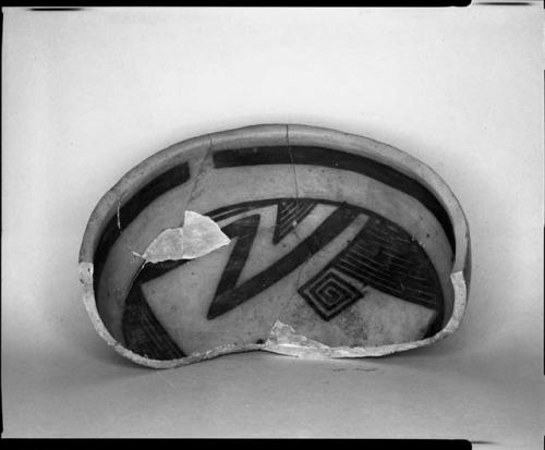 Photograph and negative of painted ceramics from the Jeddito Expedition, page 152
