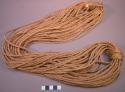Woman's belt of cordage