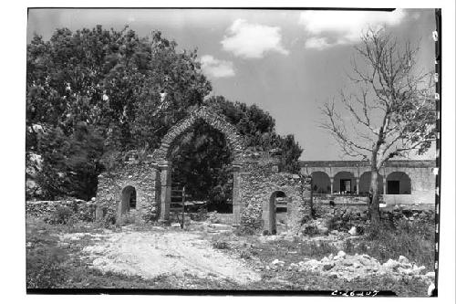 Arched gateway and Casa Principal