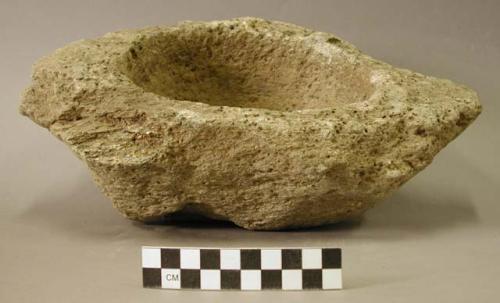 Steatite bowl, 2 handles