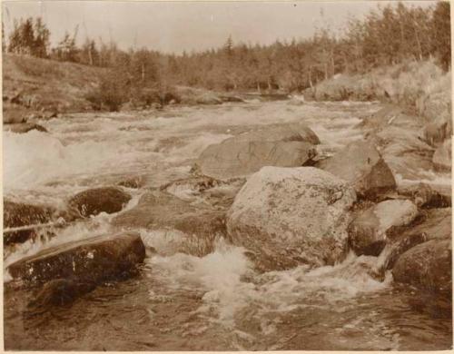 Yellowknife River