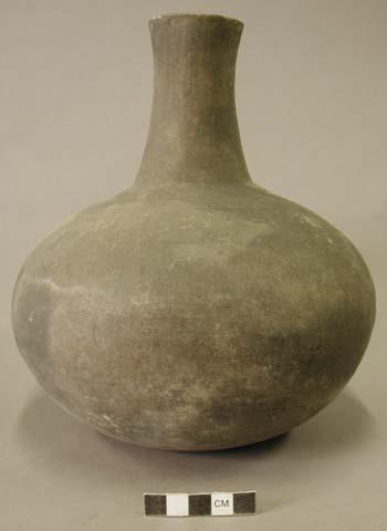 Ceramic vessels, complete, long neck