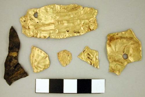 Fragments of thin gold objects