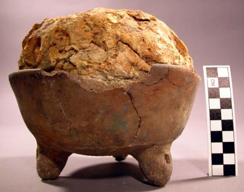 Tripod dish with copal - large dish