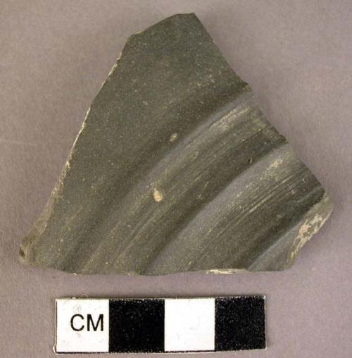 Corrugated potsherd; loop handle fragment - gray minyan