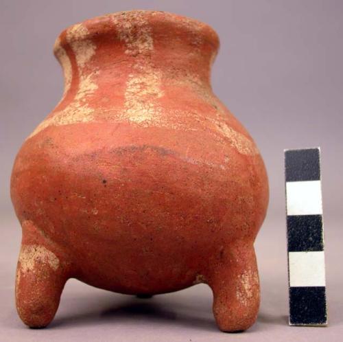 Small tripod jar, white decoration