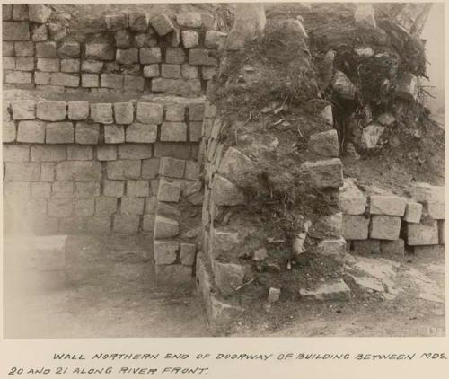 Wall northern end of doorway of building between Mounds 20 and 21 along river front