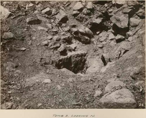 Tomb 3, looking north