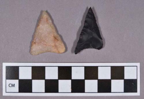 Chipped stone, projectile points, triangular