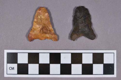 Chipped stone, projectile points, triangular, eared