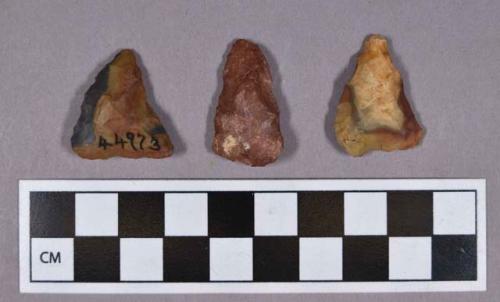 Chipped stone, projectile points, triangular