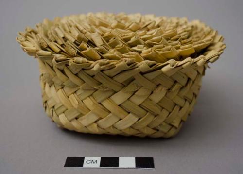 Nesting set of 10 single-weave sotol baskets