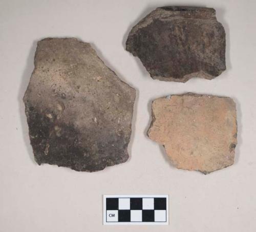 Ceramic, earthenware body and rim sherds, undecorated, shell-tempered