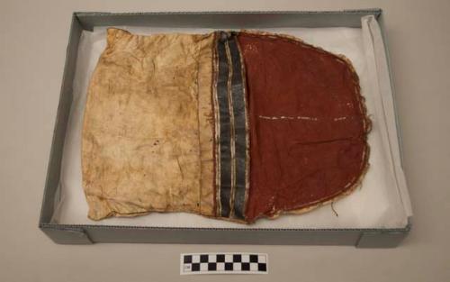 Pouch, made of skin