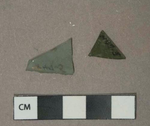 Green flat glass fragments