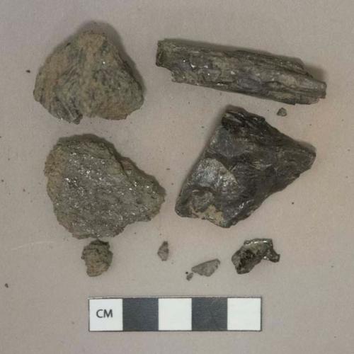 Coal fragments, 3 burned