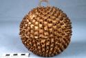 Yarn holder basket, spherical, split ash, with cover. 15.2x14x14 cm.