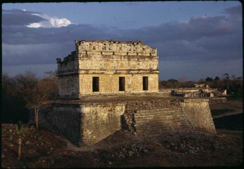 Chichen Itza, Casa Colorada