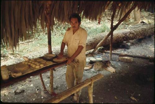 La Pailita, preparing flour tortillas in camp