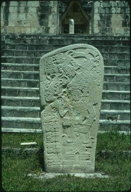 Seibal, Stela 8