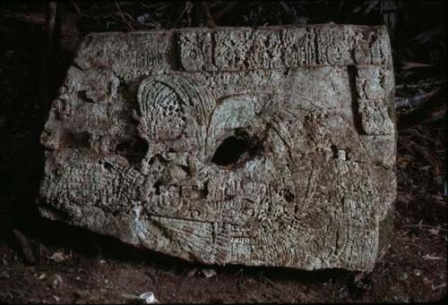 El Perú, Stela 27, upper portion