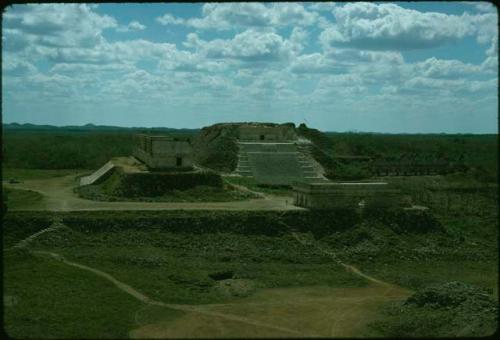 Uxmal, Templo Mayor, as embellished on one side