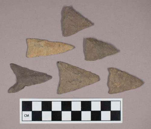 Chipped stone, straight and concave base, triangular bifaces