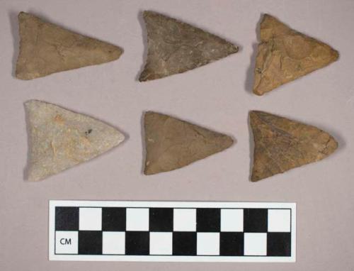 Chipped stone, straight and concave base, triangular bifaces