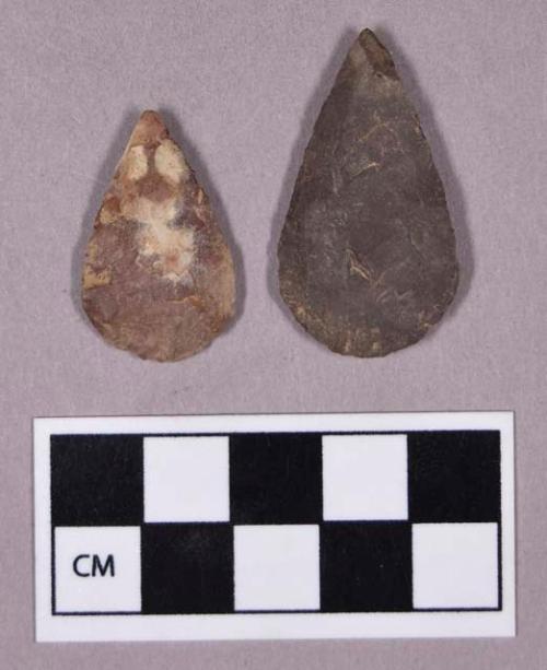 Chipped stone, projectile points, leaf-shaped