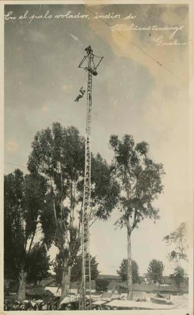 Dancers on the Palo Volador