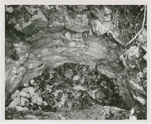 Bonampak, Structure 12, middle masonry lined cist west of Stelae 1 and 3