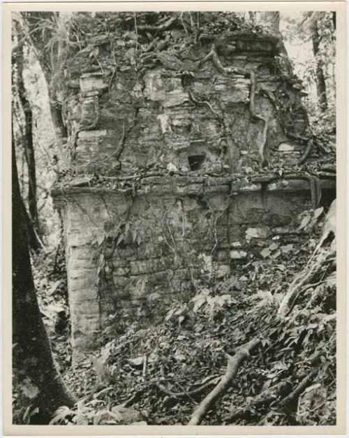 Bonampak, Structure 6, west facade