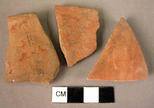 2 potsherds, 1 rim sherd - red slipped burnished ware (Wace & Thompson, 1912, Ty