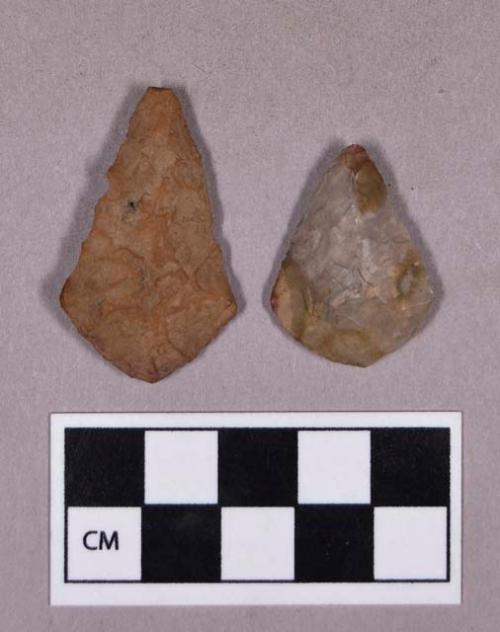 Chipped stone, projectile points, contracting-stemmed